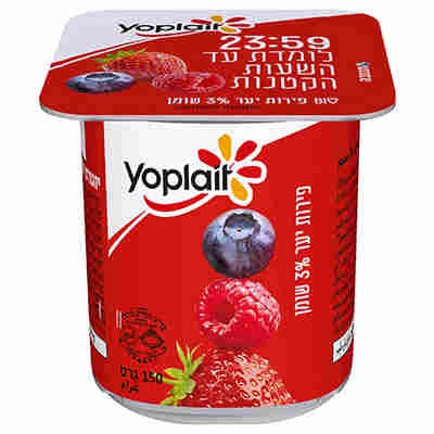 Йогурт 3% со вкусом ягод Yoplait
