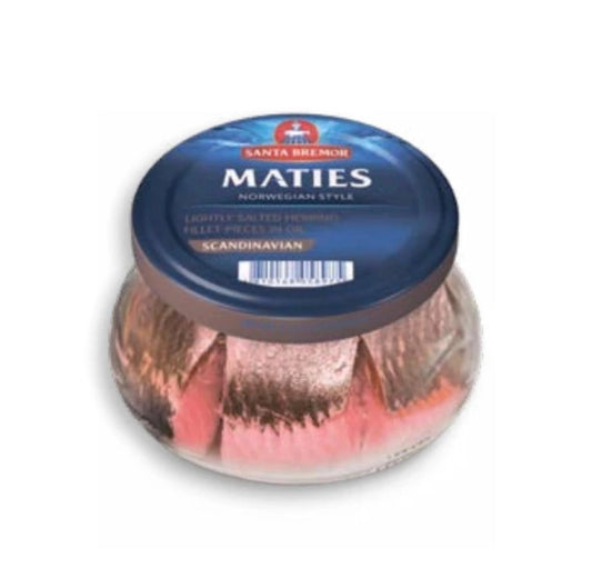 Кусочки слабосоленой сельди в масле MATIES