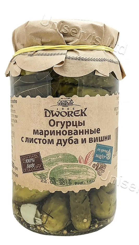 Огурцы маринованные с листом дуба и вишни DWOREK